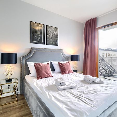 About Art Apartments Вроцлав Екстер'єр фото