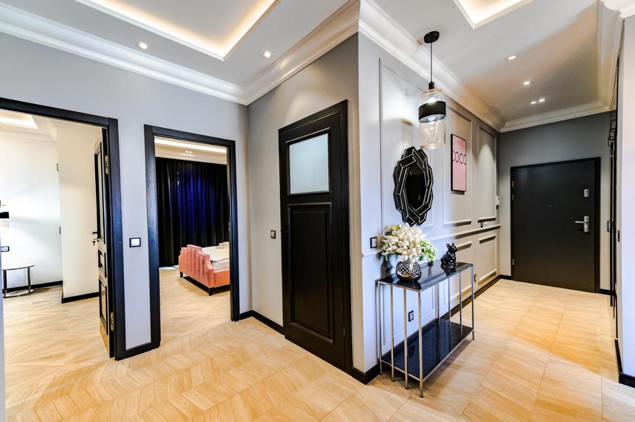 About Art Apartments Вроцлав Екстер'єр фото