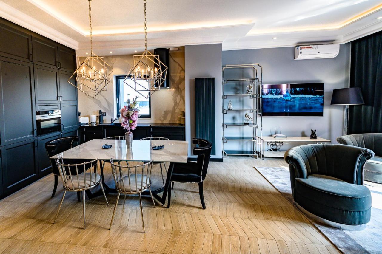 About Art Apartments Вроцлав Екстер'єр фото