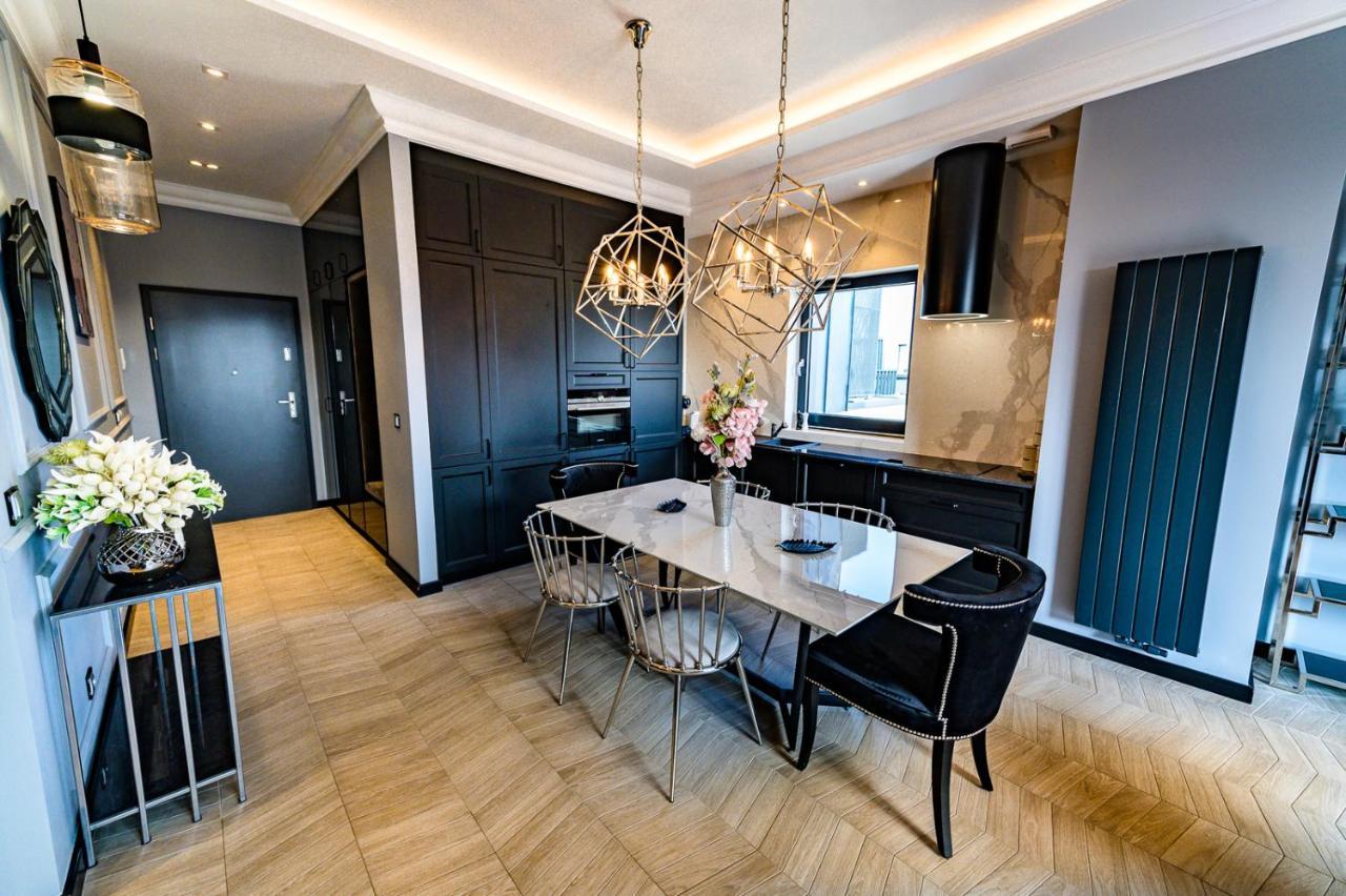 About Art Apartments Вроцлав Екстер'єр фото