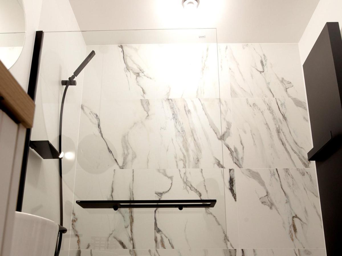 About Art Apartments Вроцлав Екстер'єр фото